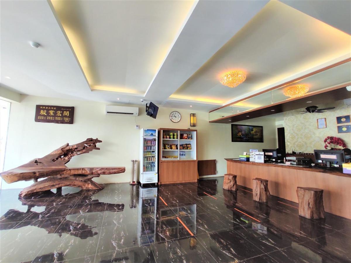 Apple 3* Sitiawan